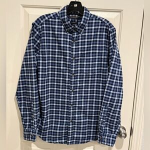 Banana Republic Luxe Flannel Camden Fit Button Down Shirt
